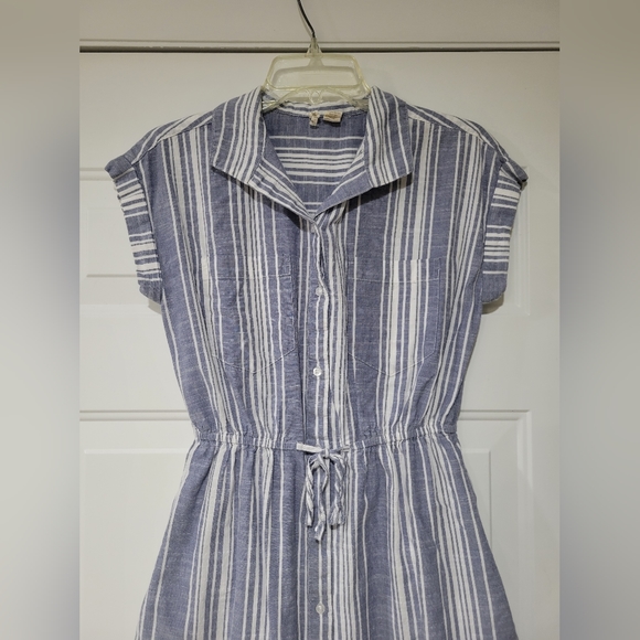 Blue and white striped dress - Picture 2 of 5